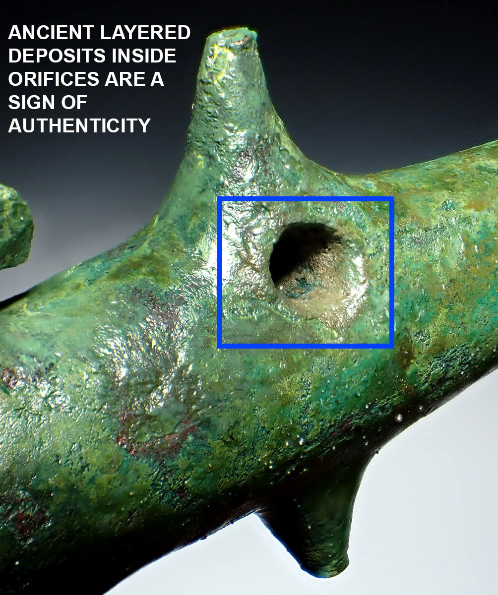 FINEST LARGE ANCIENT COPPER HARPOON SPEARHEAD FROM THE COPPER HOARD GANGETIC CULTURE OF THE LATE HARAPPAN PERIOD  *LUR411