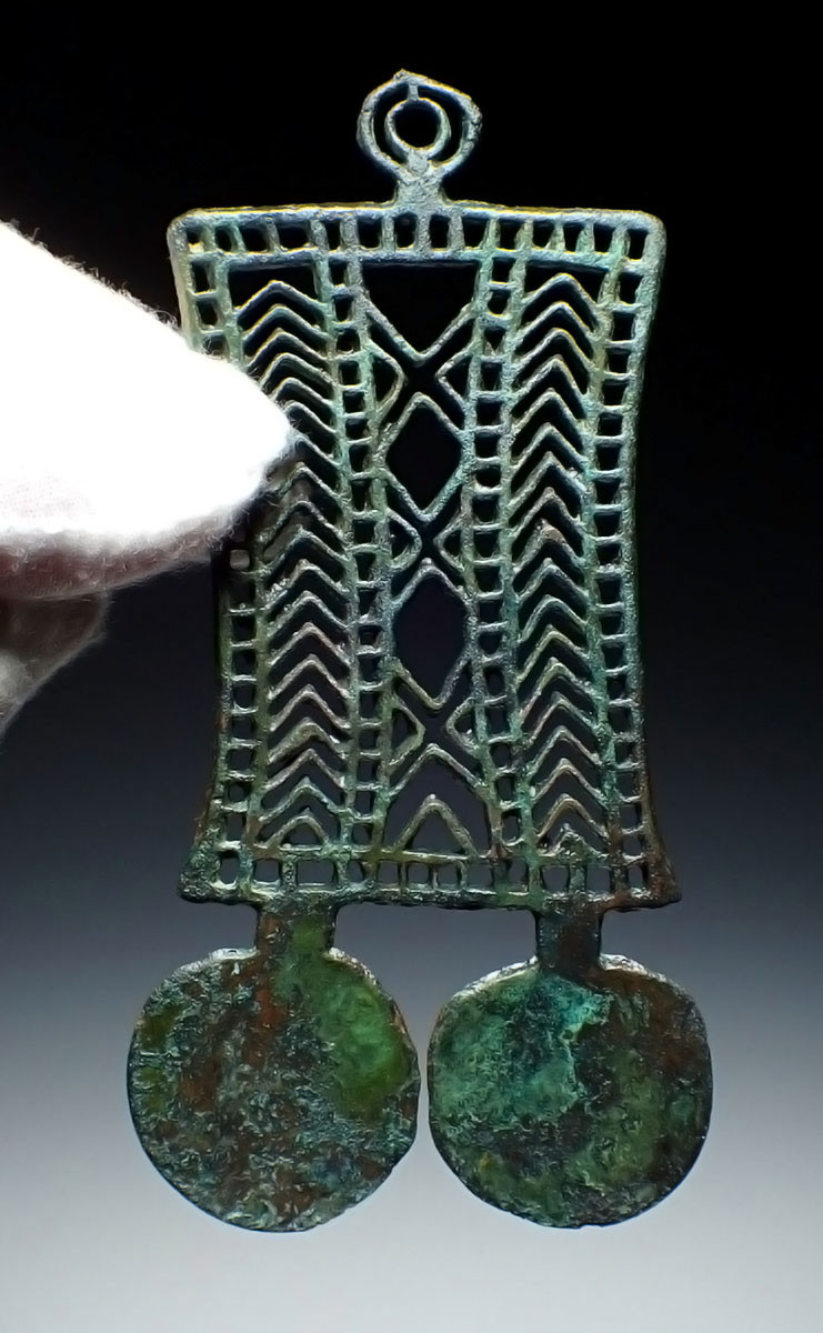 EXTREMELY RARE SAKA SCYTHIAN ANCIENT HORSEBACK NOMAD BRONZE TRIBAL CLAN BADGE PENDANT OF THE NEAR EAST  *LUR421