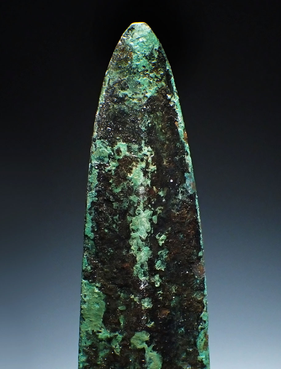 FUNCTIONAL ANCIENT LURISTAN BRONZE BARBED SWORD FROM THE NEAR EAST WITH EVIDENCE OF COMBAT USE  *LUR426