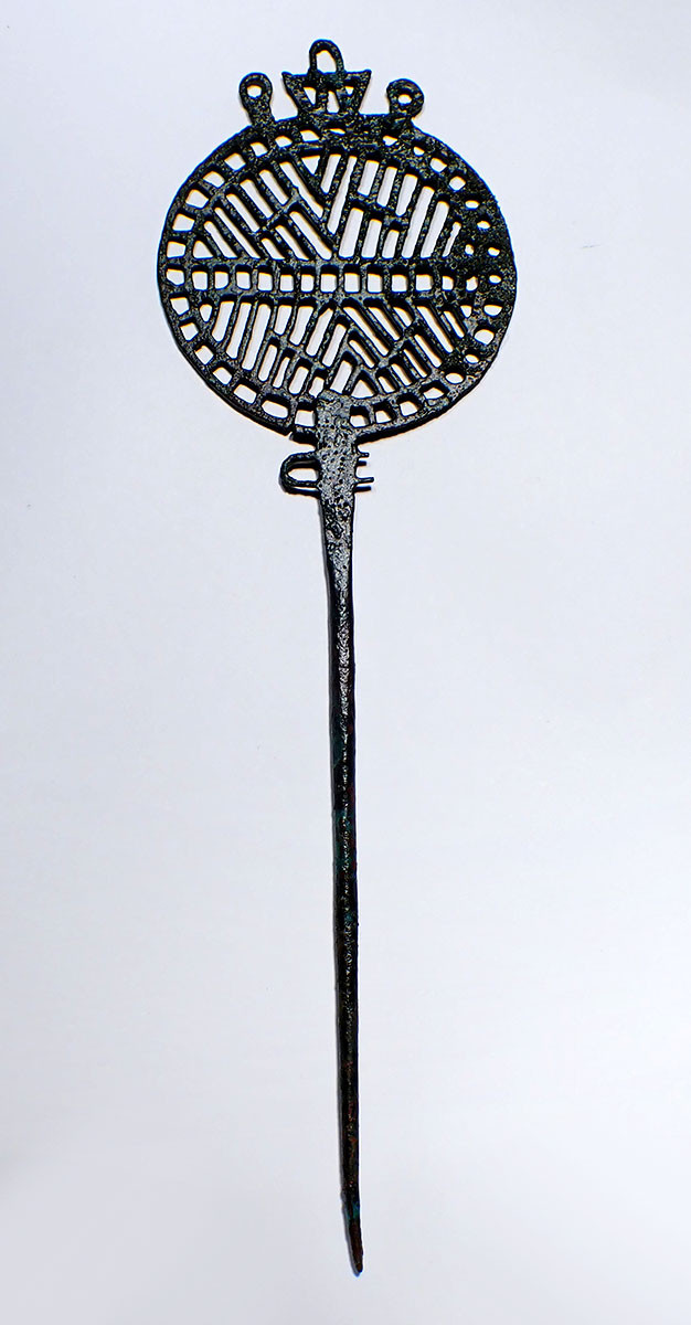 VERY LARGE ANCIENT BRONZE OPENWORK FIGURAL STICK PIN OF THE EASTERN SAKA INDO-SCYTHIANS  *LUR437