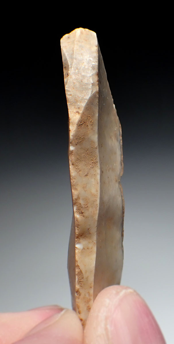 MUSEUM-CLASS CRO-MAGNON ART-MAKING DIHEDRAL BURIN FLAKE TOOL FROM THE FAMOUS UPPER PALEOLITHIC MAGDALENIAN PLACARD CAVE ART SITE IN FRANCE  *UP084