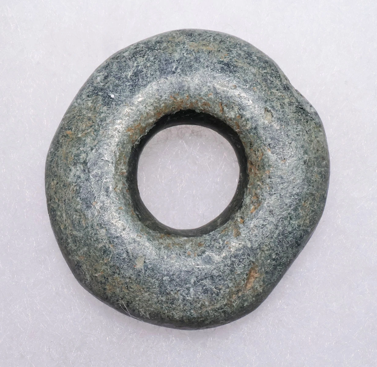 UNBROKEN STONE DOUGHNUT RING TALISMAN PENDANT FROM THE NEOLITHIC OF CAPSIAN TRADITION OF NW AFRICA  *CAP463