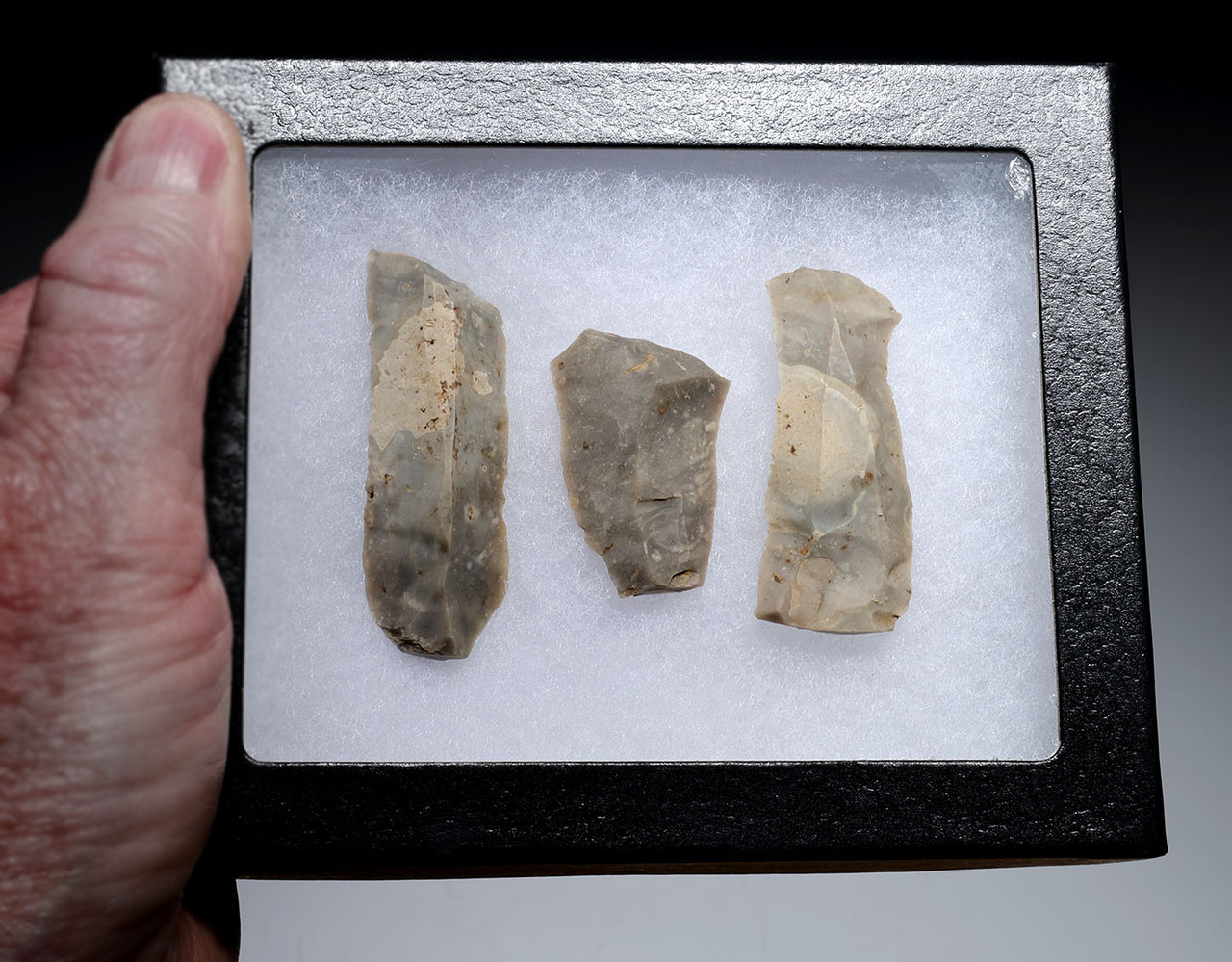 THREE EUROPEAN NEOLITHIC OMALIEN FLINT BLADE END SCRAPER TOOLS FROM THE LINEAR POTTERY CULTURE OF BELGIUM  *N355