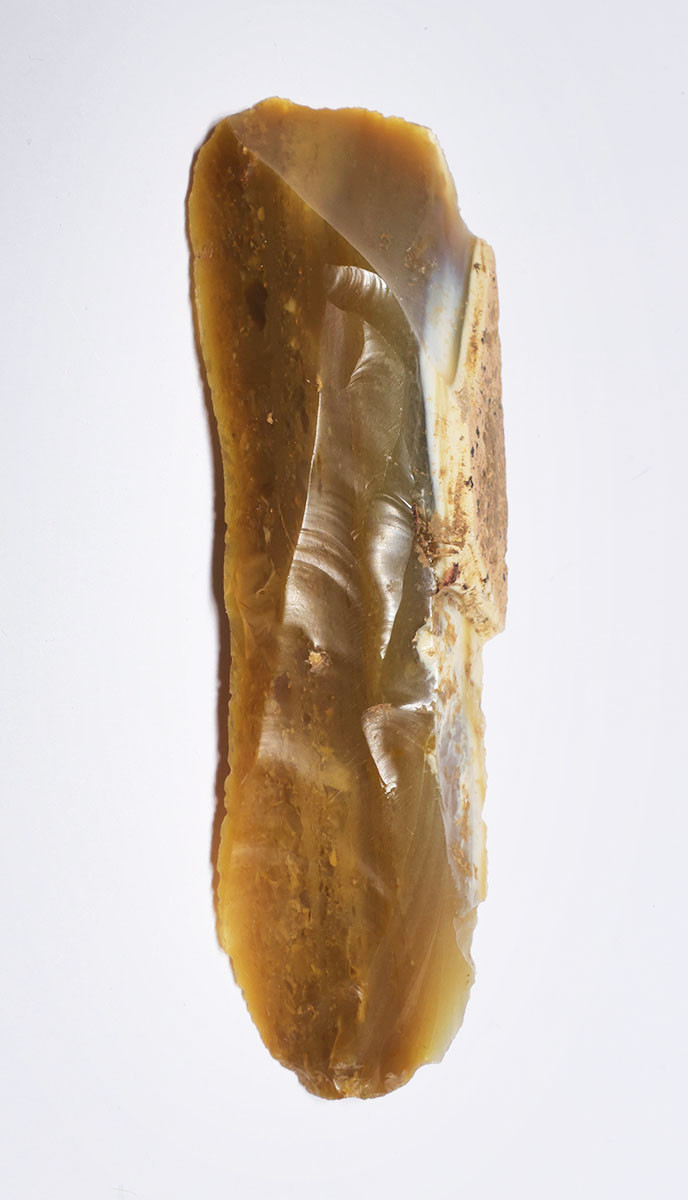 EXCEPTIONAL NEANDERTHAL MOUSTERIAN FLINT NATURALLY BACKED KNIFE FLAKE TOOL FROM FAMOUS MIDDLE PALEOLITHIC SITE IN FRANCE  *M537