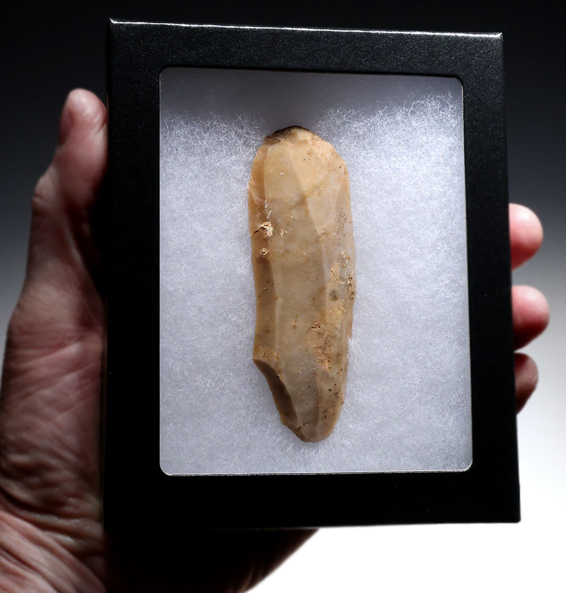 LARGE NEANDERTHAL MOUSTERIAN FLINT BLADE KNIFE FLAKE TOOL FROM FAMOUS MIDDLE PALEOLITHIC SITE IN FRANCE  *M539