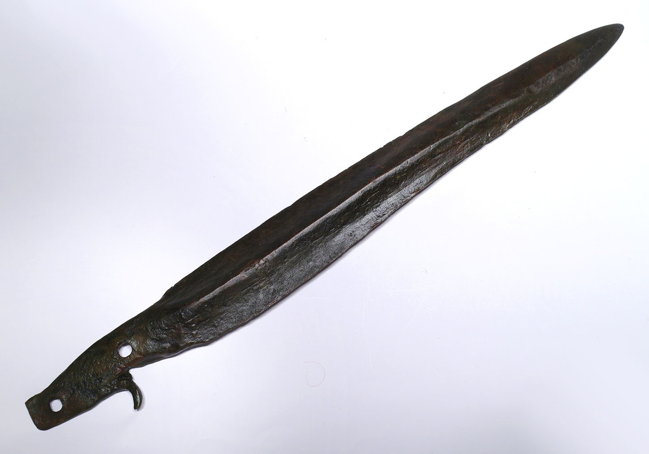 EXTREMELY RARE LARGE ANCIENT COPPER BARBED PIKE SPEARHEAD FROM THE