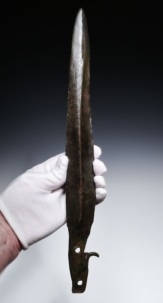 EXTREMELY RARE LARGE ANCIENT COPPER BARBED PIKE SPEARHEAD FROM THE COPPER HOARD GANGETIC CULTURE OF THE LATE HARAPPAN PERIOD  *LUR470