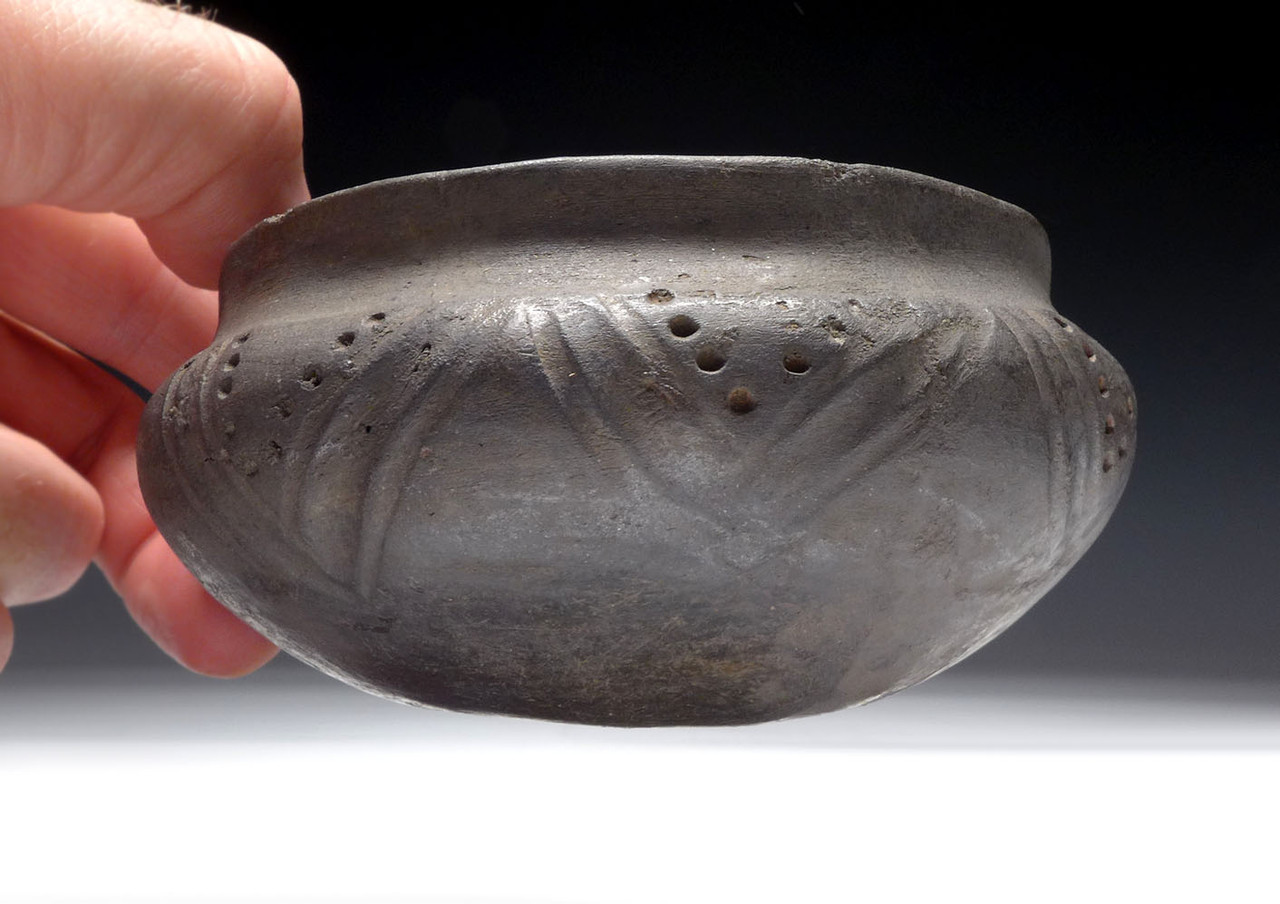 RARE DECORATED BLACKWARE PRESTIGE CERAMIC FROM THE URNFIELD LUSATIAN CULTURE  *URN42