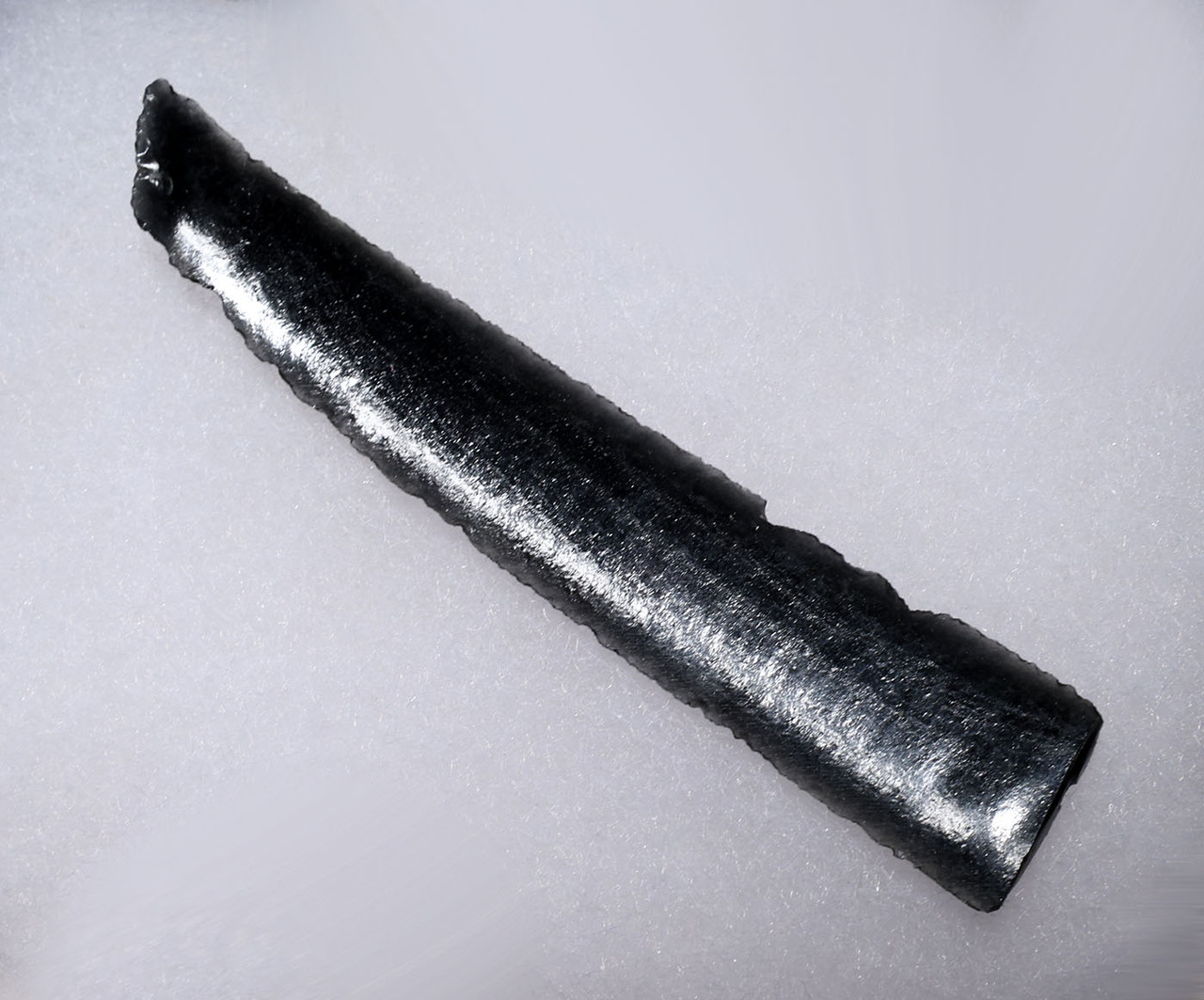 UNBROKEN AZTEC PRE-COLUMBIAN OBSIDIAN PRISMATIC BLADE FOR RITUAL BLOOD-LETTING SACRIFICE  *PC682