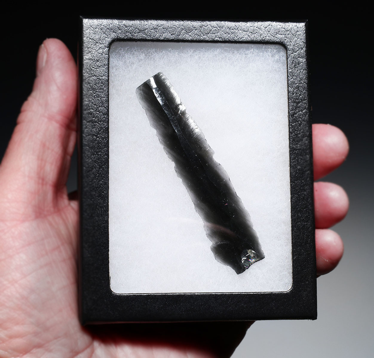 UNBROKEN AZTEC PRE-COLUMBIAN OBSIDIAN PRISMATIC BLADE FOR RITUAL BLOOD-LETTING SACRIFICE  *PC678