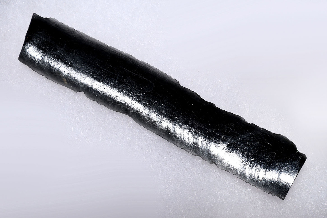 UNBROKEN AZTEC PRE-COLUMBIAN OBSIDIAN PRISMATIC BLADE FOR RITUAL BLOOD-LETTING SACRIFICE  *PC681