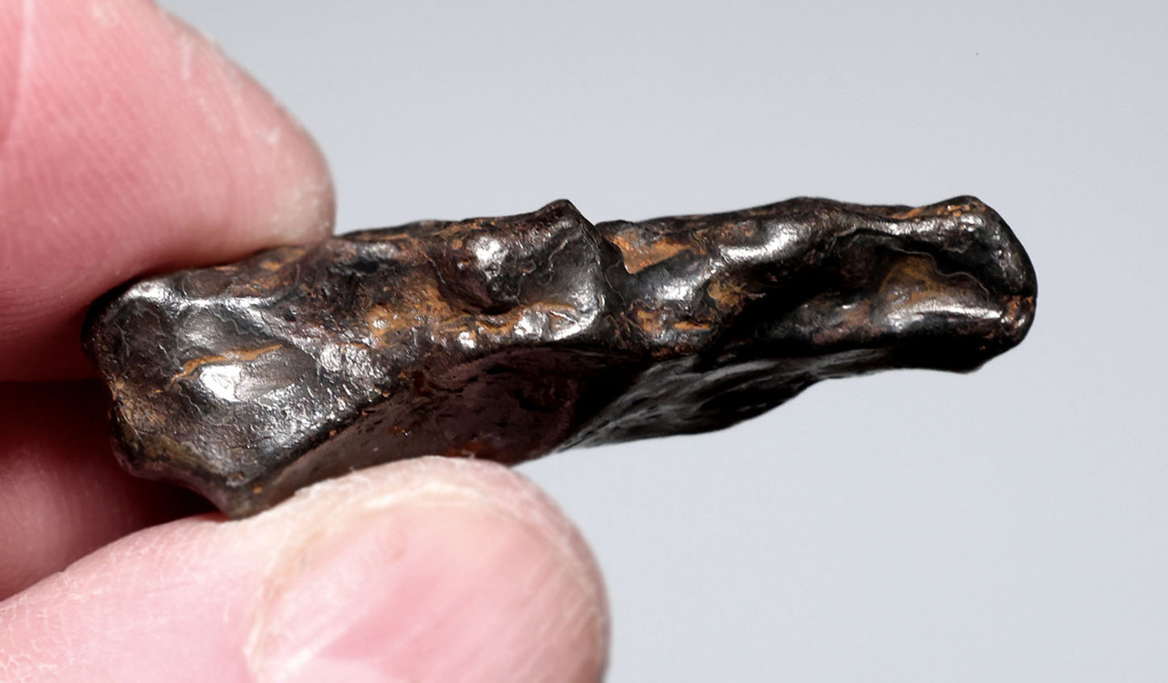28.7 GRAM SIKHOTE-ALIN METEORITE WITH THUMBPRINT REGMAGLYPTS FUSION CRUST AND SIGNS OF ATMOSPHERIC ABLATION  *MX1
