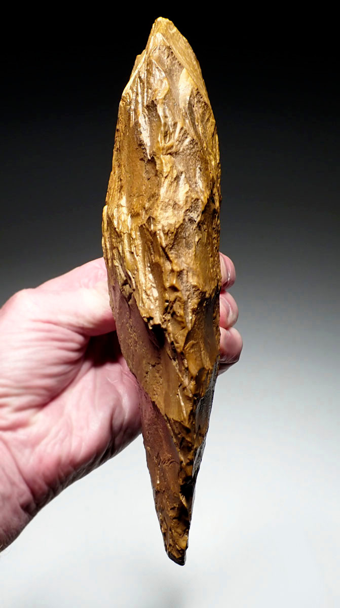 UNUSUALLY LARGE GOLDEN INVESTMENT-CLASS AMYGDALOID ACHEULEAN HAND AXE MADE BY HOMO ERGASTER FROM STONE AGE AFRICA  *ACH475