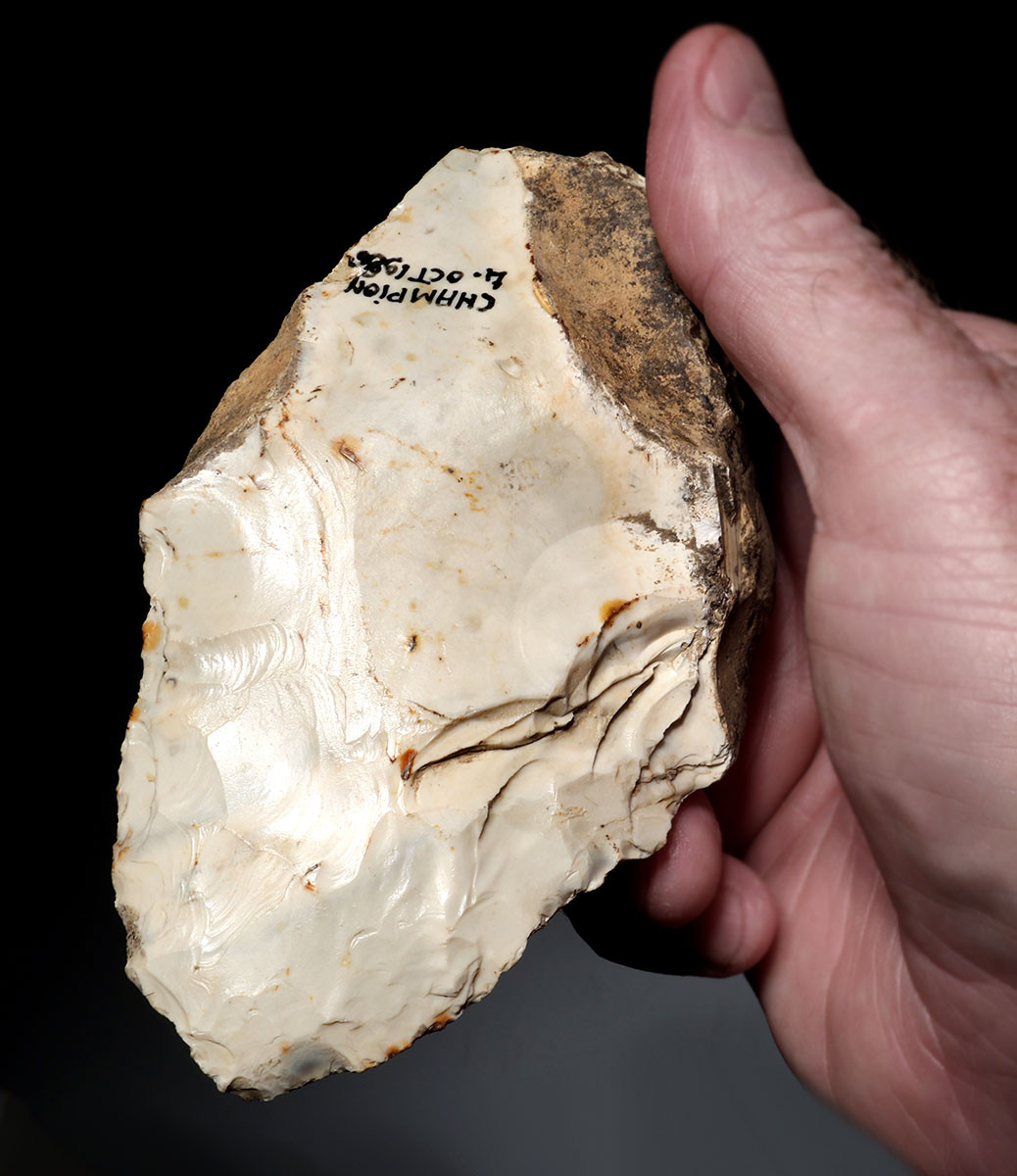 SPECTACULAR IVORY WHITE PREHISTORIC FLINT HOMO HEIDELBERGENSIS ACHEULEAN HAND AXE FROM LOWER PALEOLITHIC BELGIUM  *ACH500