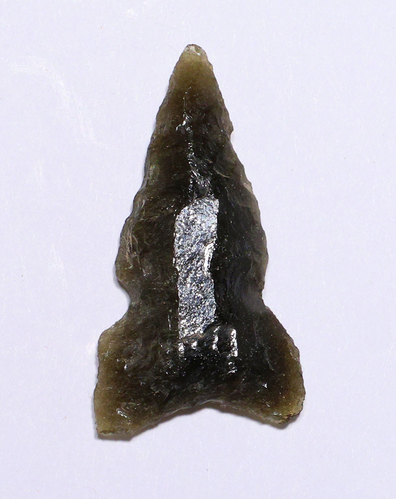 AZTEC PRE-COLUMBIAN TLAHUITOLLI ARROWHEAD DART IN RARE GREEN OBSIDIAN  *PC704