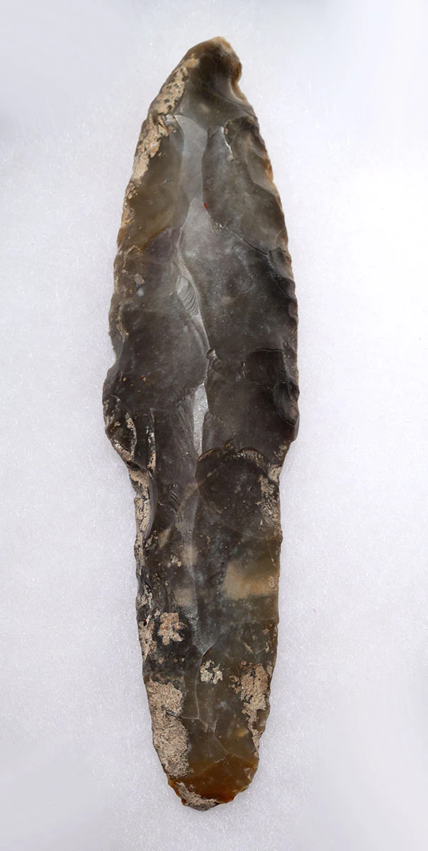 MAYAN PRE-COLUMBIAN BIFACIAL FLAKED CHERT STONE STEMMED SPEARHEAD WITH COMBAT USE WEAR  *PC722