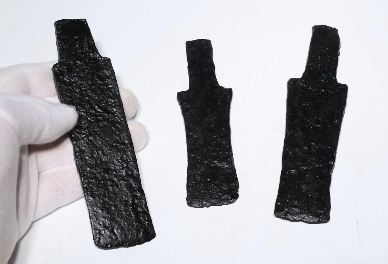 THREE EARLY ANCIENT IRON THRACIAN FLAT LUGGED WAR AXES FROM EASTERN EUROPE  *R363