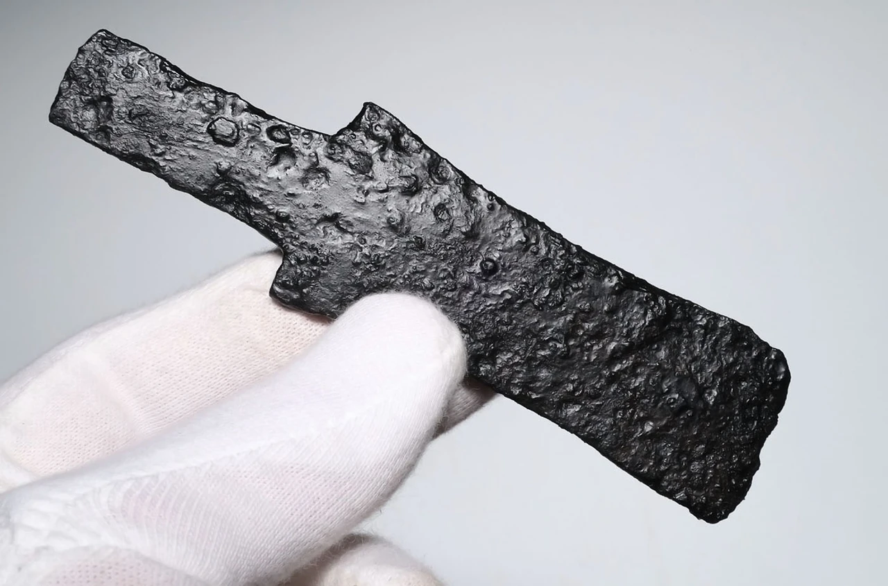 THREE EARLY ANCIENT IRON THRACIAN FLAT LUGGED WAR AXES FROM EASTERN EUROPE  *R363