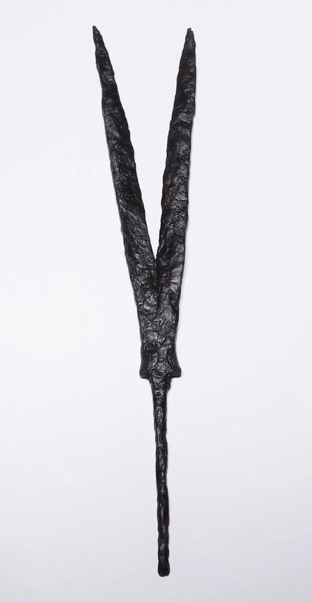 EXTREMELY RARE ANCIENT SAKA SCYTHIAN LARGE IRON BIFURCATED FORKED PRESTIGE ARROWHEAD  *LUR489