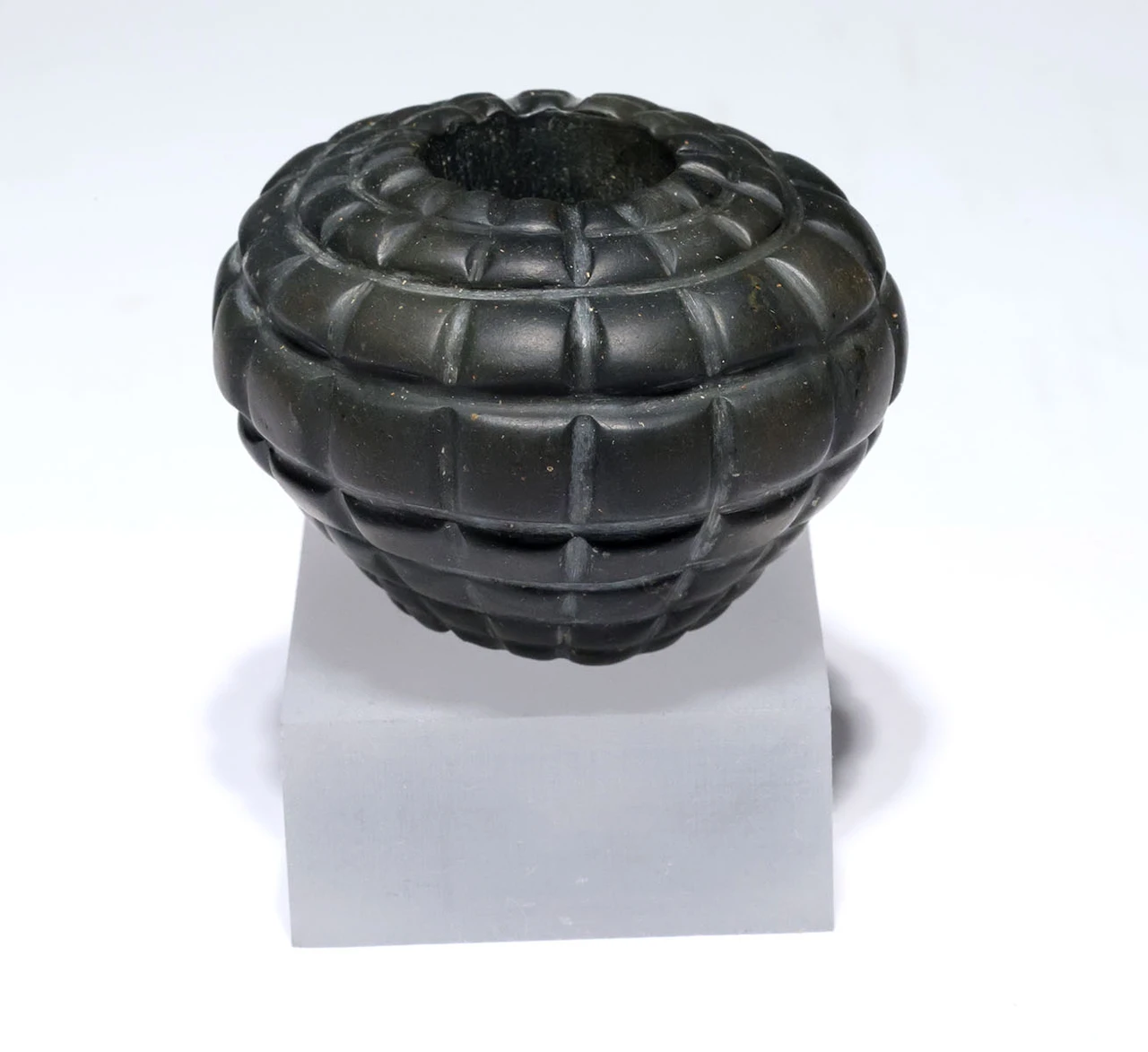 EXCEPTIONAL PRE-COLUMBIAN CARVED STONE RULING ELITE SCEPTER MACE HEAD OF THE CHAVIN CULTURE  *PC724