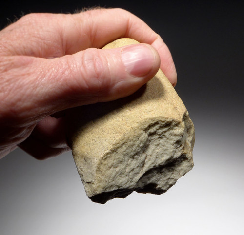 CLASSIC HOMO ERECTUS OLDOWAN PEBBLE CHOPPER AXE FROM REGION OF EARLIEST HUMANS IN EUROPE  *PB150 CLASSIC HOMO ERECTUS OLDOWAN PEBBLE CHOPPER AXE FROM REGION OF EARLIEST HUMANS IN EUROPE  *PB150