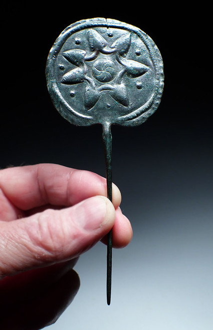 RARE ANCIENT LURISTAN BRONZE DISK-HEADED PIN WITH CHASED FRUIT AND FLORAL DESIGNS  *LUR1373 RARE ANCIENT LURISTAN BRONZE DISK-HEADED PIN WITH CHASED FRUIT AND FLORAL DESIGNS  *LUR1373