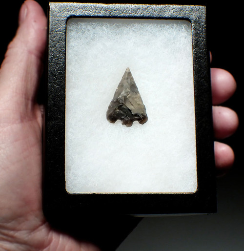 ULTRA RARE BRITISH EARLY BRONZE AGE FLINT BELL BEAKER ARROWHEAD FROM COMBS ENGLAND  *N310