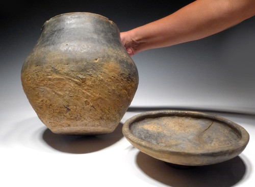MUSEUM-CLASS ANCIENT PRESTIGE CLASS CERAMIC URN WITH LID FROM THE EUROPEAN BRONZE AGE URNFIELD LUSATIAN CULTURE  *UR31