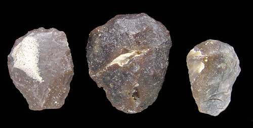 THREE FLINT STONE AFRICAN CAPSIAN NEOLITHIC SCRAPERS  *OC-025 THREE FLINT STONE AFRICAN CAPSIAN NEOLITHIC SCRAPERS  *OC-025