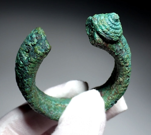 ANCIENT DONG SON BRONZE ORIGINAL 12 BANGLE BRACELET OFFERING SET FROM SOUTHEAST ASIA  *SEA20