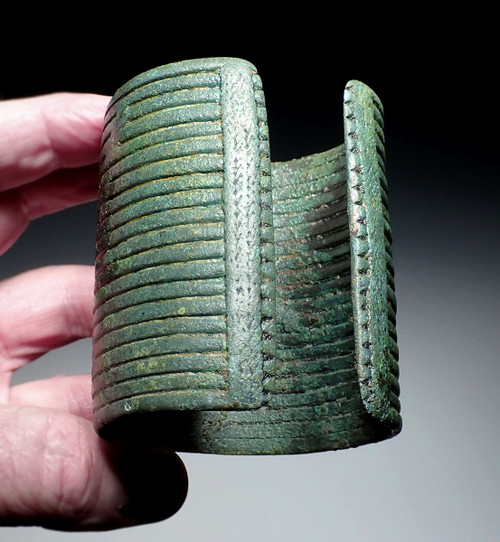 SPECTACULAR SOLID ANCIENT BRONZE WIDE CUFF PRESTIGE BANGLE BRACELET FROM THE SOUTHEAST ASIA DONG SON CULTURE  *SEA11