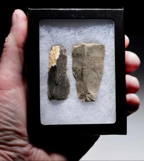 TWO EUROPEAN NEOLITHIC OMALIEN FLINT END SCRAPER BLADE TOOLS FROM THE LINEAR POTTERY CULTURE OF BELGIUM  *N354