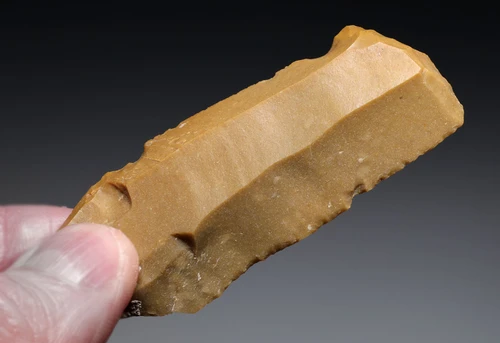 BALKAN EARLY NEOLITHIC GOLDEN FLINT END SCRAPER BLADE FLAKE TOOL FROM THE FIRST FARMING SOCIETY  *N361