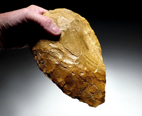 UNUSUALLY LARGE GOLDEN INVESTMENT-CLASS AMYGDALOID ACHEULEAN HAND AXE MADE BY HOMO ERGASTER FROM STONE AGE AFRICA  *ACH475