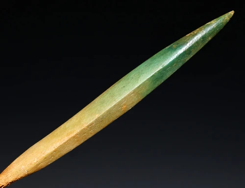 BEST OF THE COLLECTION RARE GREEN STAINED ANCIENT SARMATIAN BONE ARROWHEAD FROM AN EASTERN SCYTHIAN NOMAD HORSEBACK WARRIOR  *LUR482