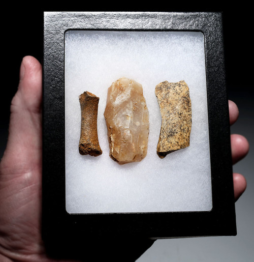LARGE SUPERB CRO MAGNON AURIGNACIAN UPPER PALEOLITHIC FLINT