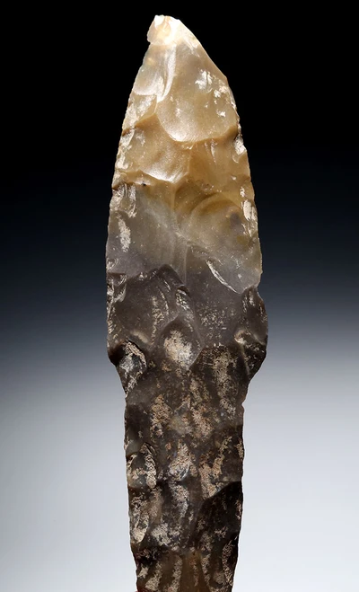 MAYAN PRE-COLUMBIAN BIFACIAL FLAKED CHERT STONE STEMMED SPEARHEAD WITH COMBAT USE WEAR  *PC722