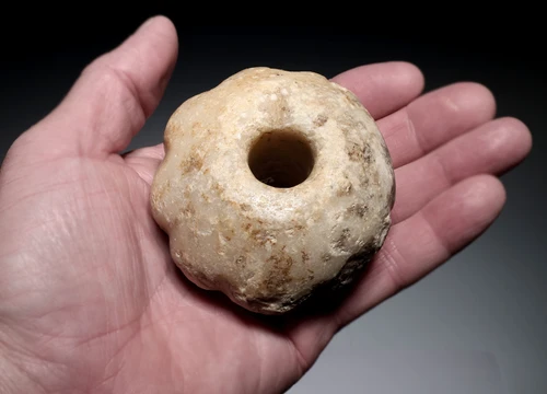 ANCIENT ASSYRIAN MARBLE STONE KNOBBED DISK WAR MACE HEAD WITH BATTLE WEAR FROM THE ANCIENT NEAR EAST  *R376