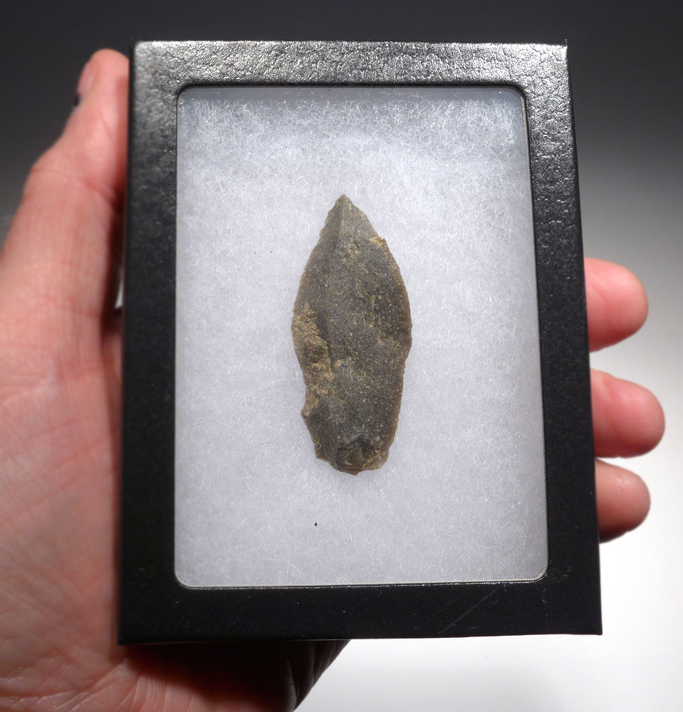 CRO MAGNON PROJECTILE POINT FROM FAMOUS UPPER PALEOLITHIC