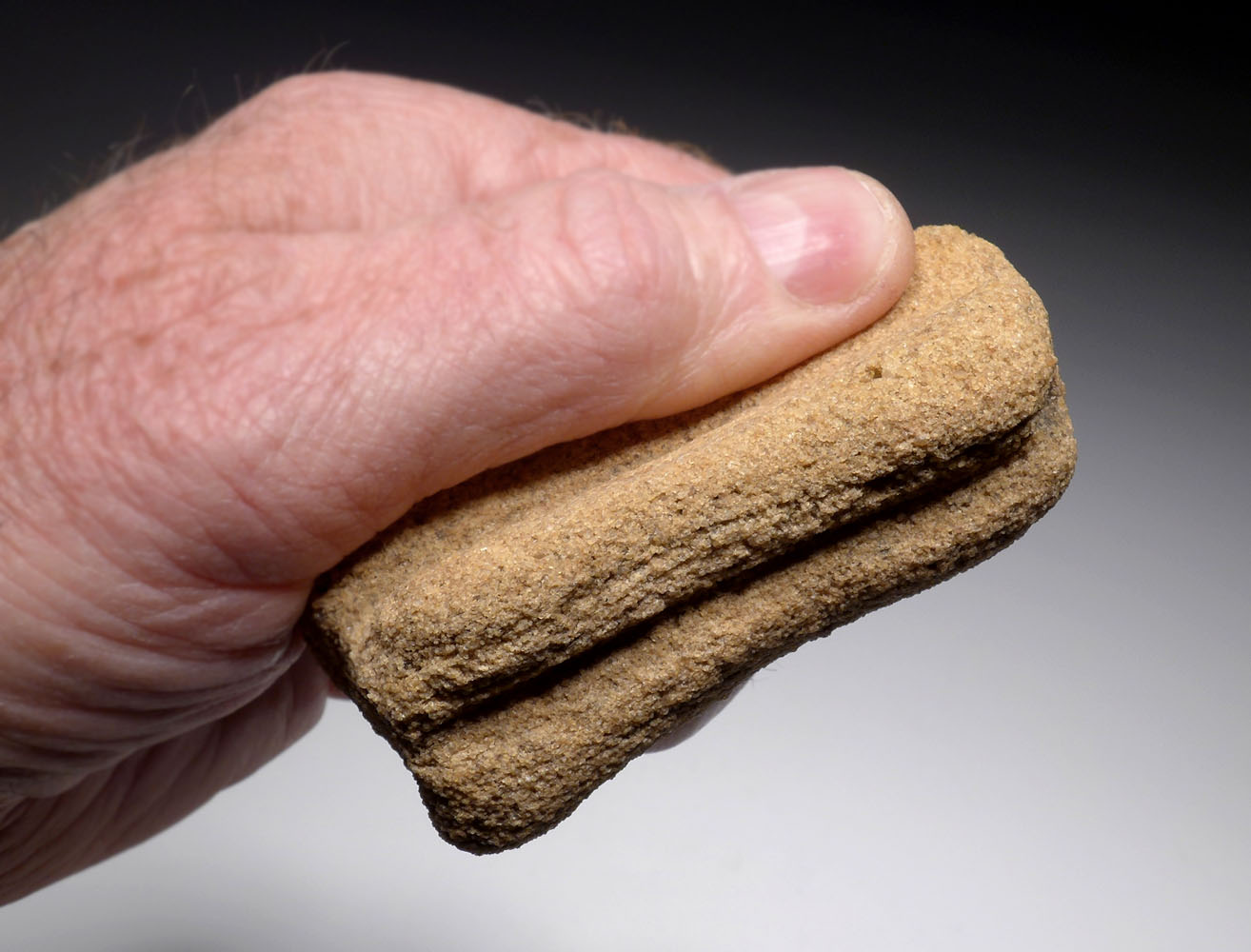 RARE SANDSTONE SHARPENER FROM THE AFRICAN TENERIAN NEOLITHIC