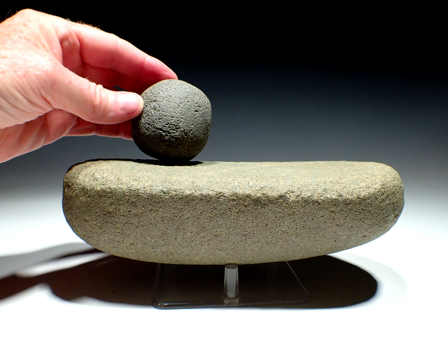 TENERIAN AFRICAN NEOLITHIC BASALT GRINDING MILL AND RUBBING STONE