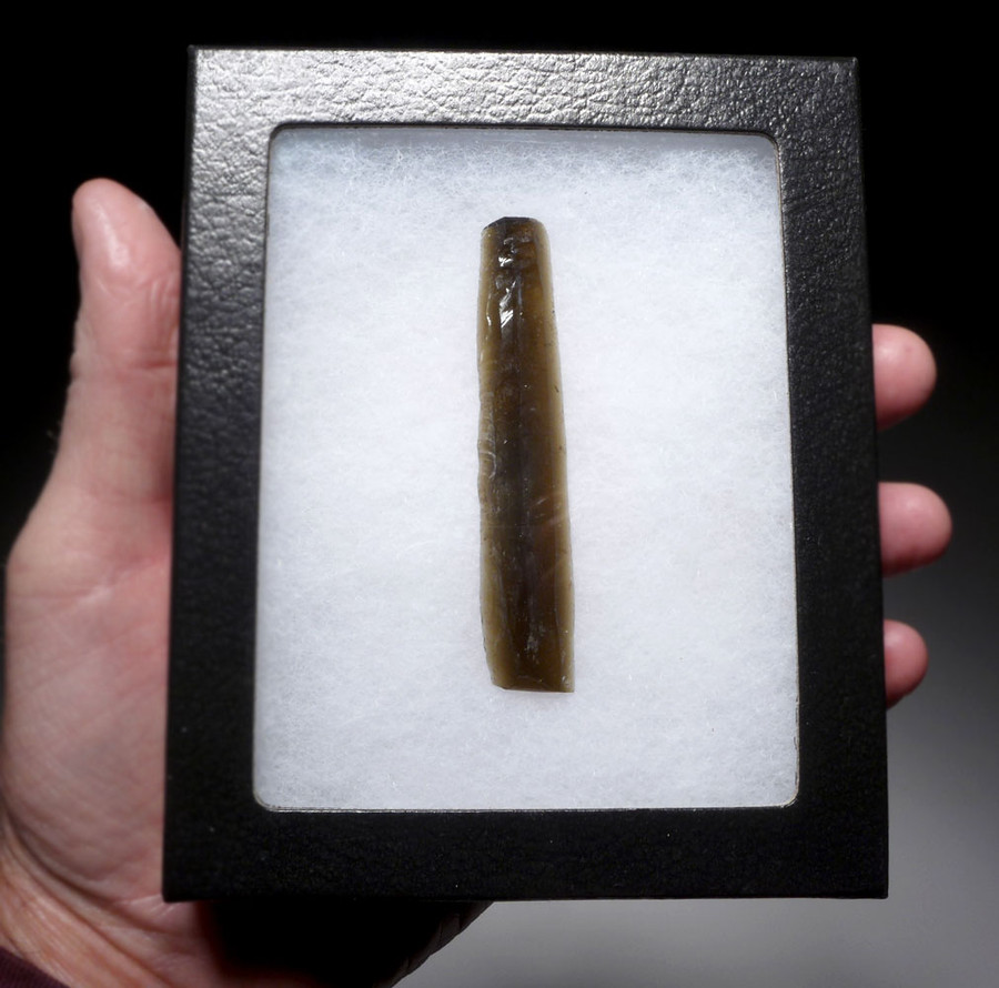 LARGE AZTEC PRE-COLUMBIAN GREEN CRYSTAL OBSIDIAN BLOOD-LETTING ...