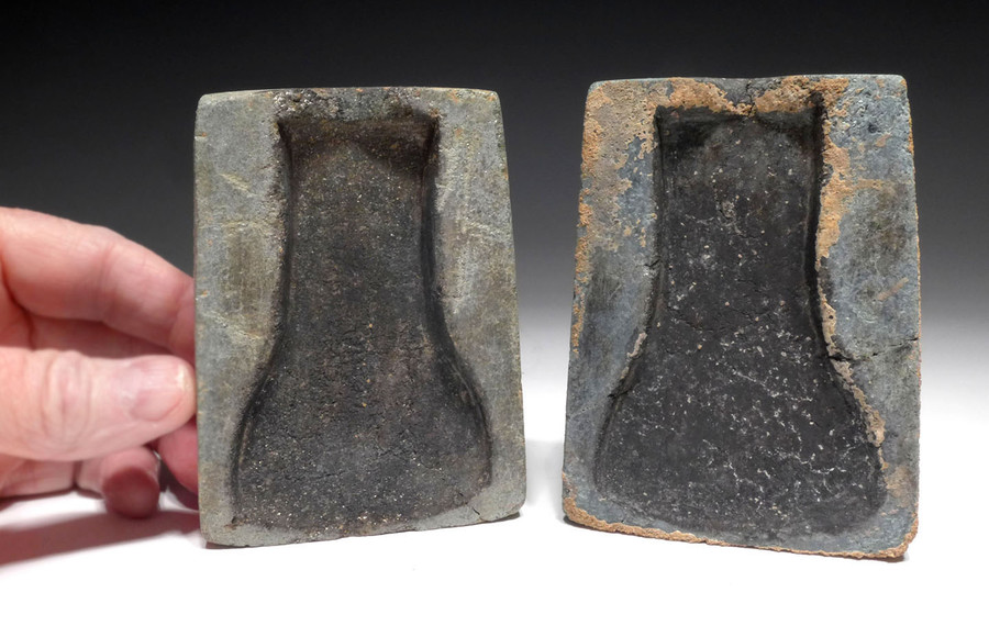 EXTREMELY RARE USED ANCIENT REVERSIBLE DUAL TYPE AXE MOLD FOR