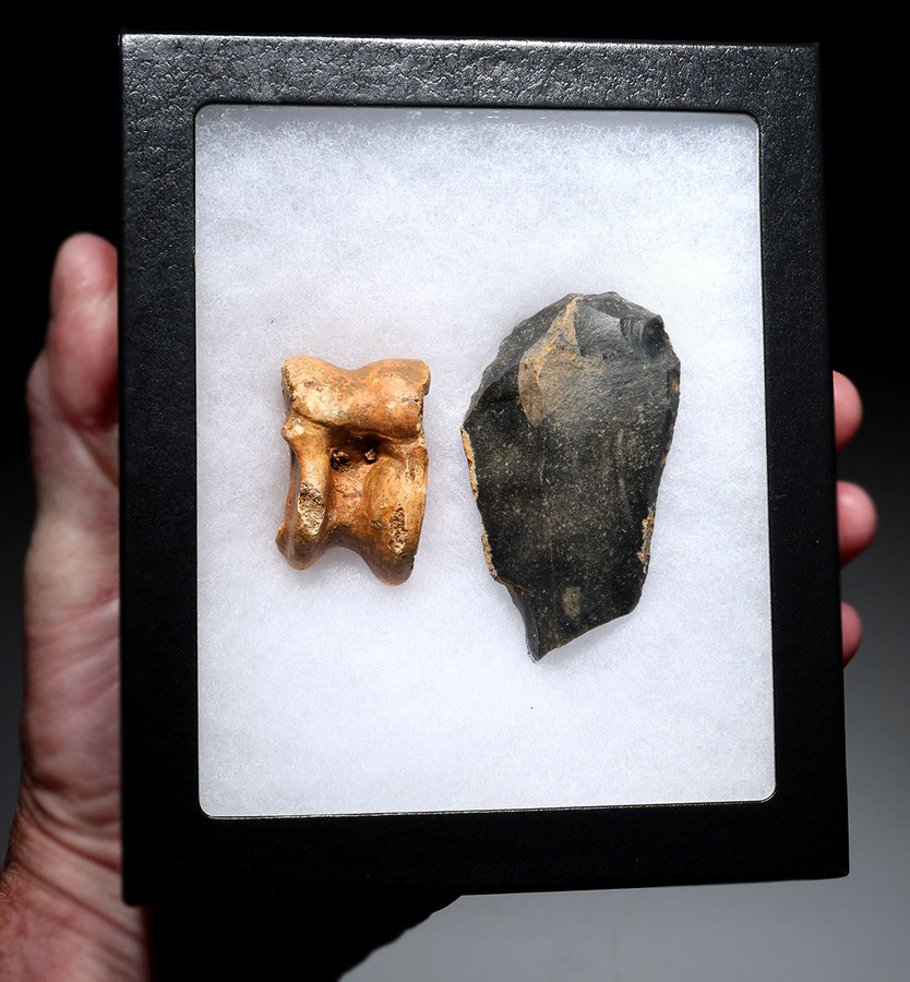LARGE SUPERB CRO MAGNON AURIGNACIAN UPPER PALEOLITHIC FLINT