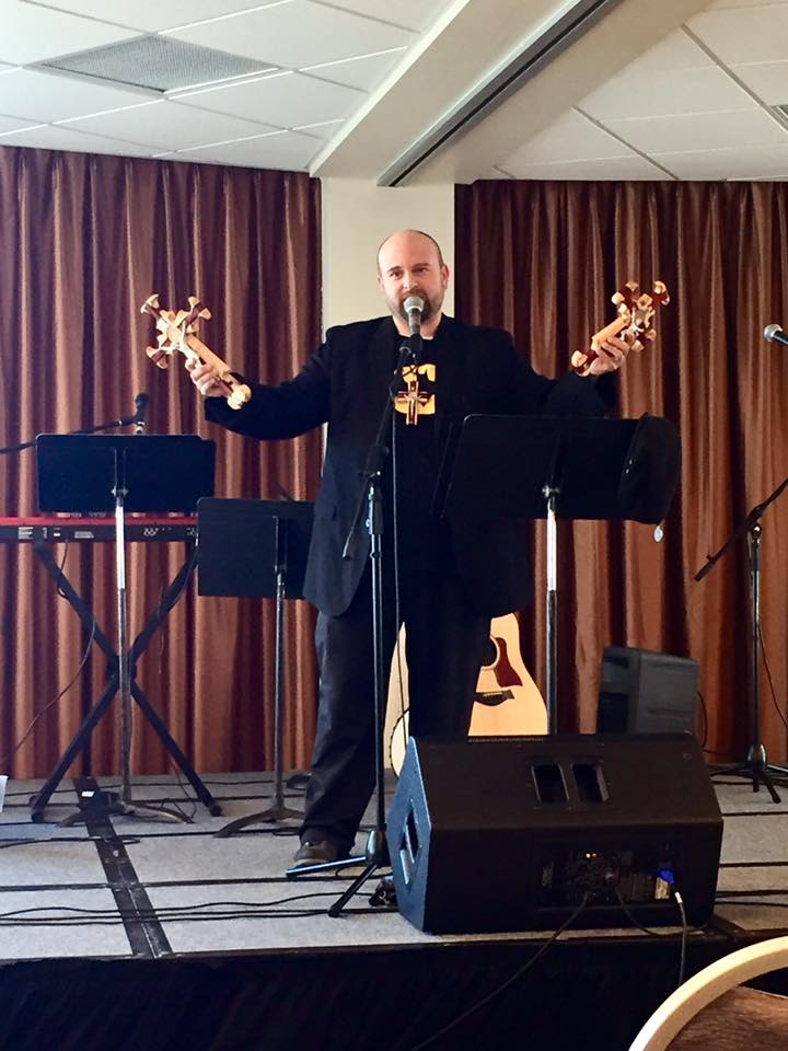 patrick-campbell-giving-a-testimony-in-conferences-and-parishes.jpg patrick-campbell-giving-a-testimony-in-conferences-and-parishes.jpg