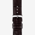 Detalle de la correa de cuero marrón del Tissot PR 100 - T1504101603100