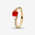 Anillo Pandora Rosa Encantada de La Bella y la Bestia de Disney con chapado en oro y cristal rojo vista lateral - 163984C01