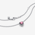 Vista lateral del Collar Pandora Corazón en Relieve en plata de ley con detalle del cierre y circonita rosa - 398425C02