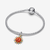 Charm Colgante Pandora Sol Remolino en Dos Tonos de plata y chapado en oro lucido en una pulsera de plata - 764703C01