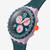 Vista lateral en primer plano del Reloj Swatch Moment of Rose SUSP400 con esfera verde y correa de silicona - SUSP400